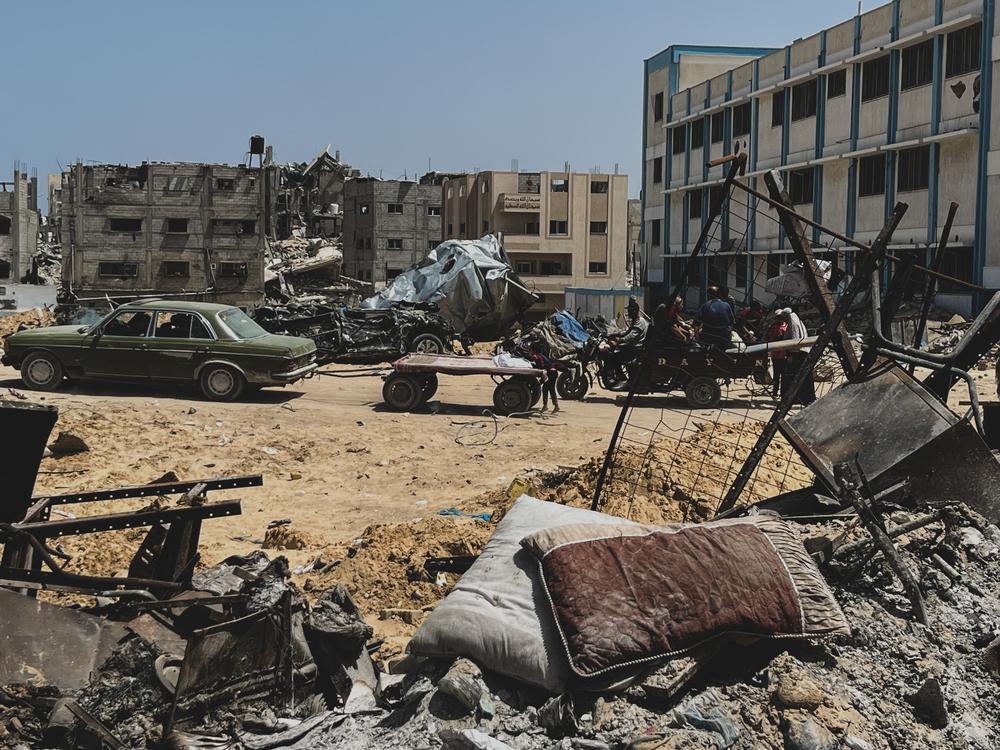 Palestine, Khan Younis, sud de Gaza, 28 avril 2024. Le retrait des forces israéliennes de la zone a permis à certains Palestiniens de retourner dans la ville de Khan Younis, où la plupart d’entre eux ont découvert leurs maisons en ruines. ©  Ben Milpas/MSF