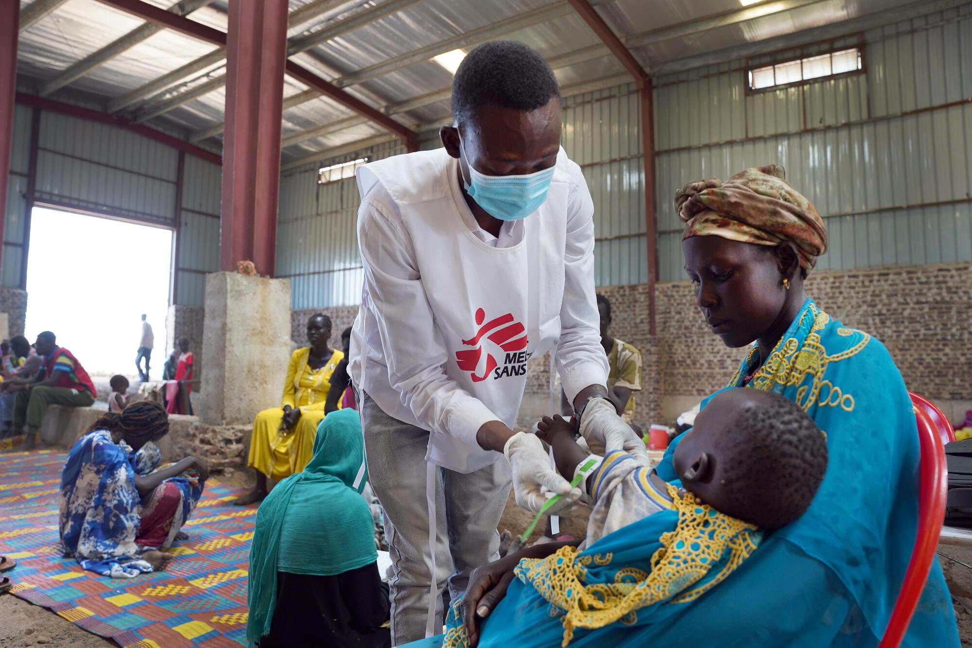  Réponse d'urgence pour les rapatriés et les réfugiés du Soudan © Nasir Ghafoor/MSF