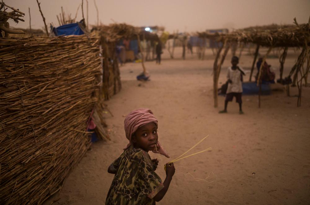 Camps de réfugiés à l'est du Tchad.  © Corentin Folhen / Divergence 