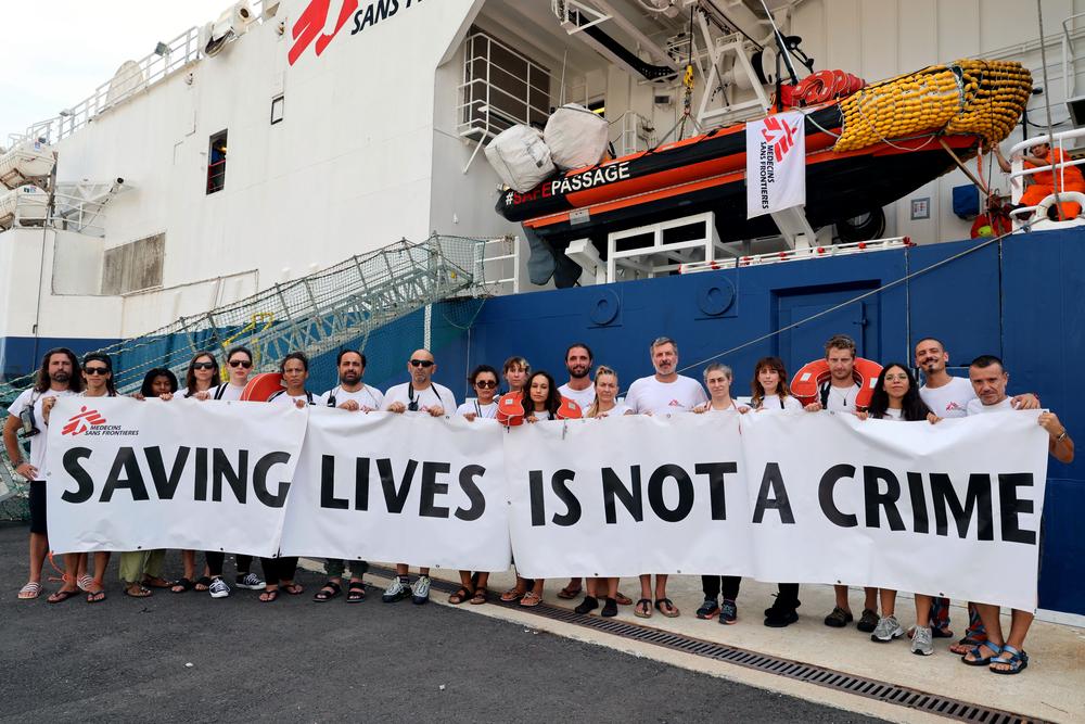 Detention on MSF rescue ship is suspended by Italian court