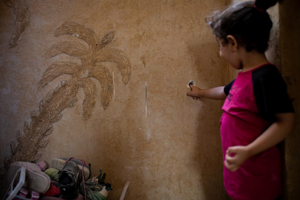 Lors de la dernière incursion, des soldats israéliens ont fait irruption dans la maison d’Anwar.