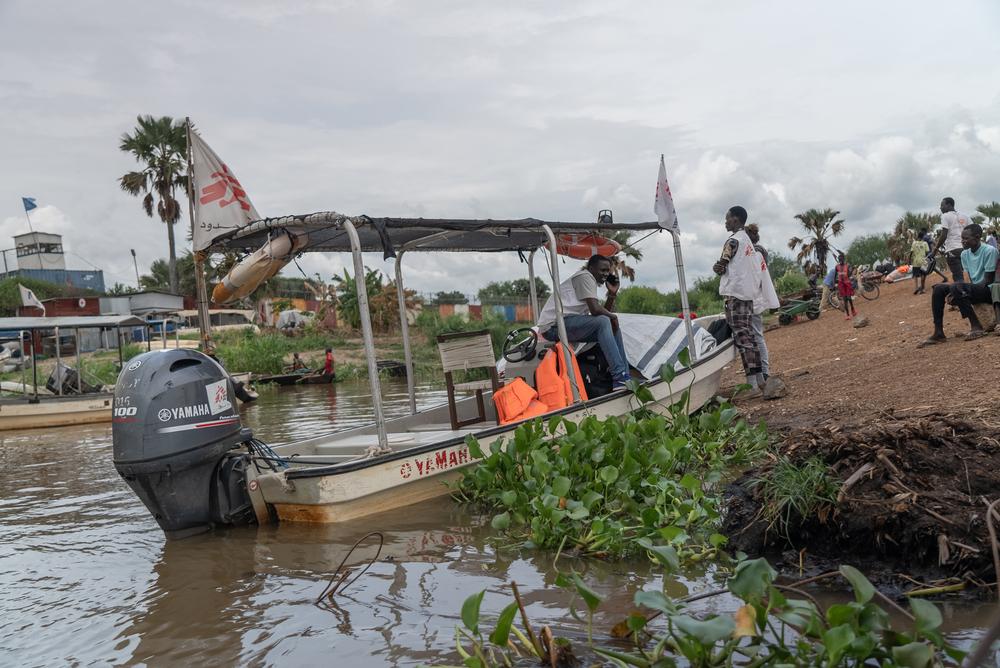 Équipe de la clinique mobile MSF travaillant dans le pays d'Old Fangak.