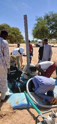 Forage d’eau a Korobo. Novembre, 2024. Wadi Fira, Tchad. © Roland Couprie/ MSF