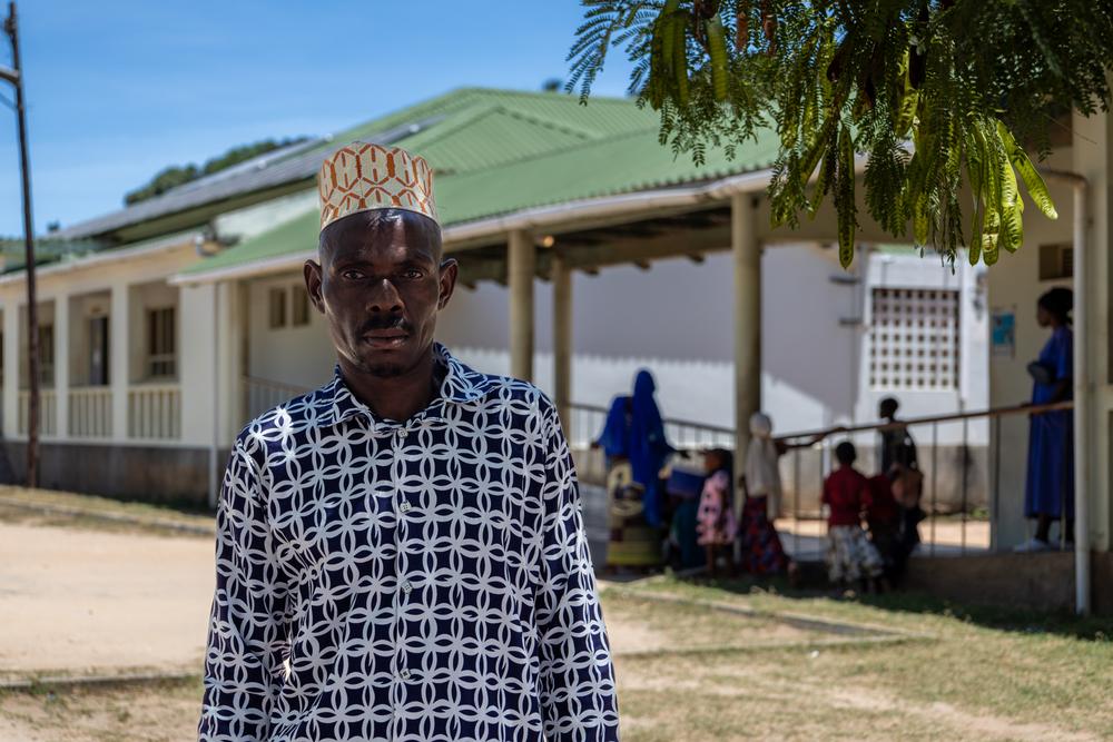 Omar Issa, un patient de MSF, a dû fuir Palma, dans la province de Cabo Delgado, au nord du Mozambique, après qu'un groupe armé non étatique a attaqué la ville en avril 2021. 