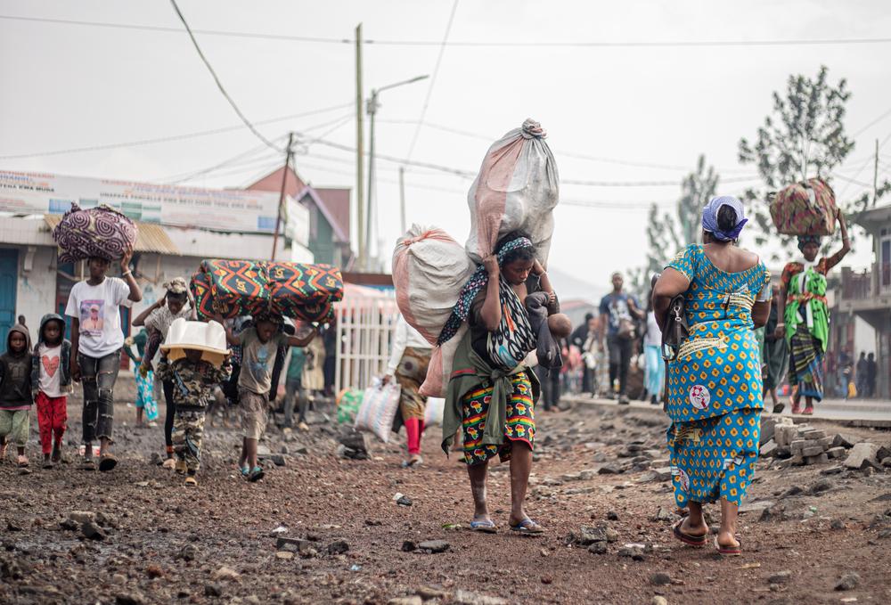 Personnes arrivant à Goma après avoir fui les affrontements armés dans le Nord et le Sud-Kivu. © Jospin Mwisha