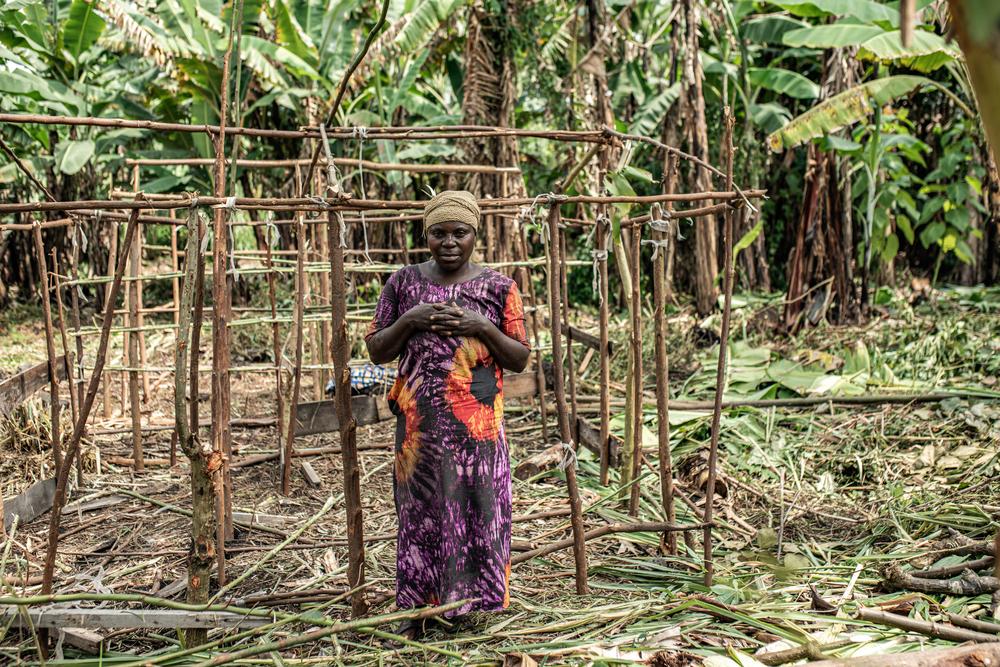 Kalema, 40 ans, mère de quatre enfants, originaire du village de Luhonga dans le territoire de Masisi.