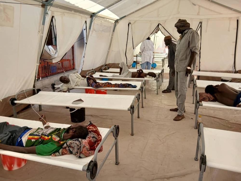 Patients atteints de choléra à l'intérieur du centre de traitement soutenu par MSF à l'hôpital Al Nahda, Nyala, Darfour Sud, Soudan.