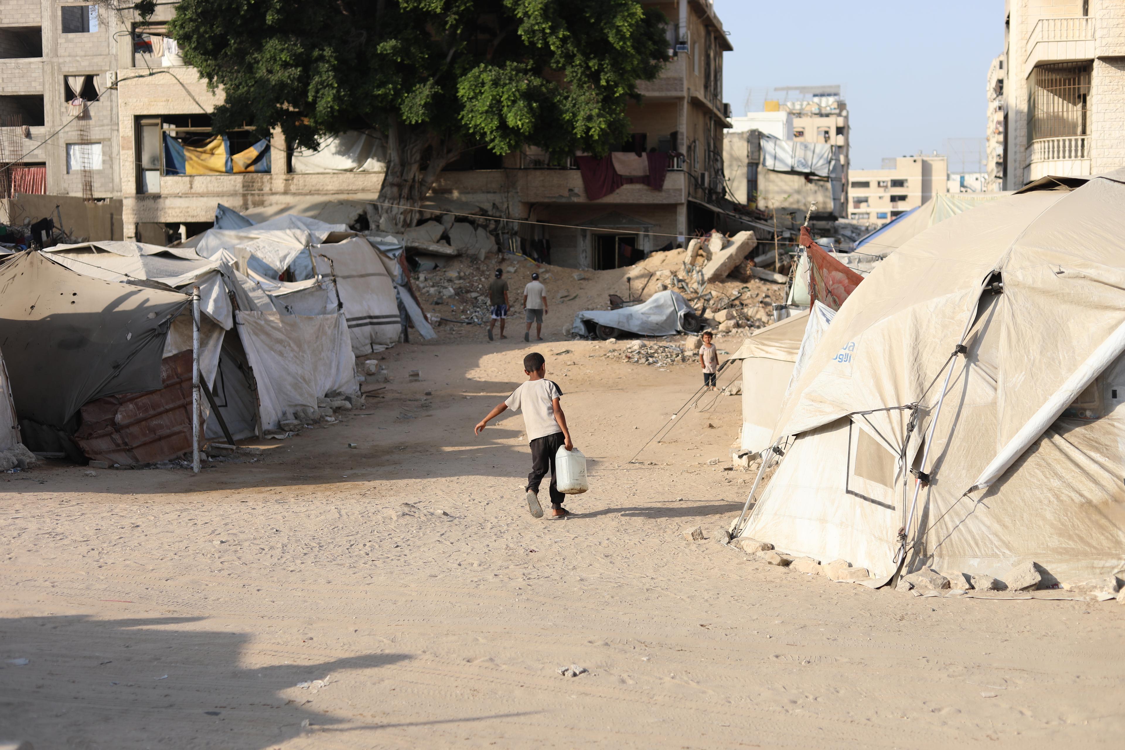 Israeli authorities starving Palestinians of water 