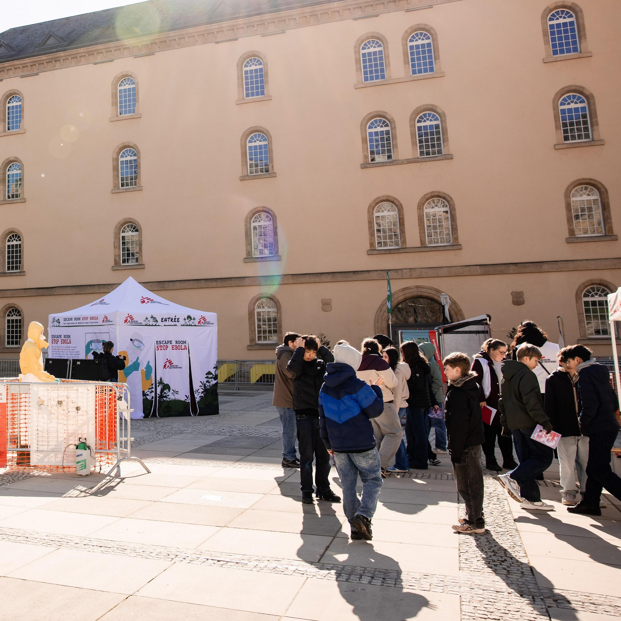 Visite guidee scolaires La Grande Expo MSF mars 2026