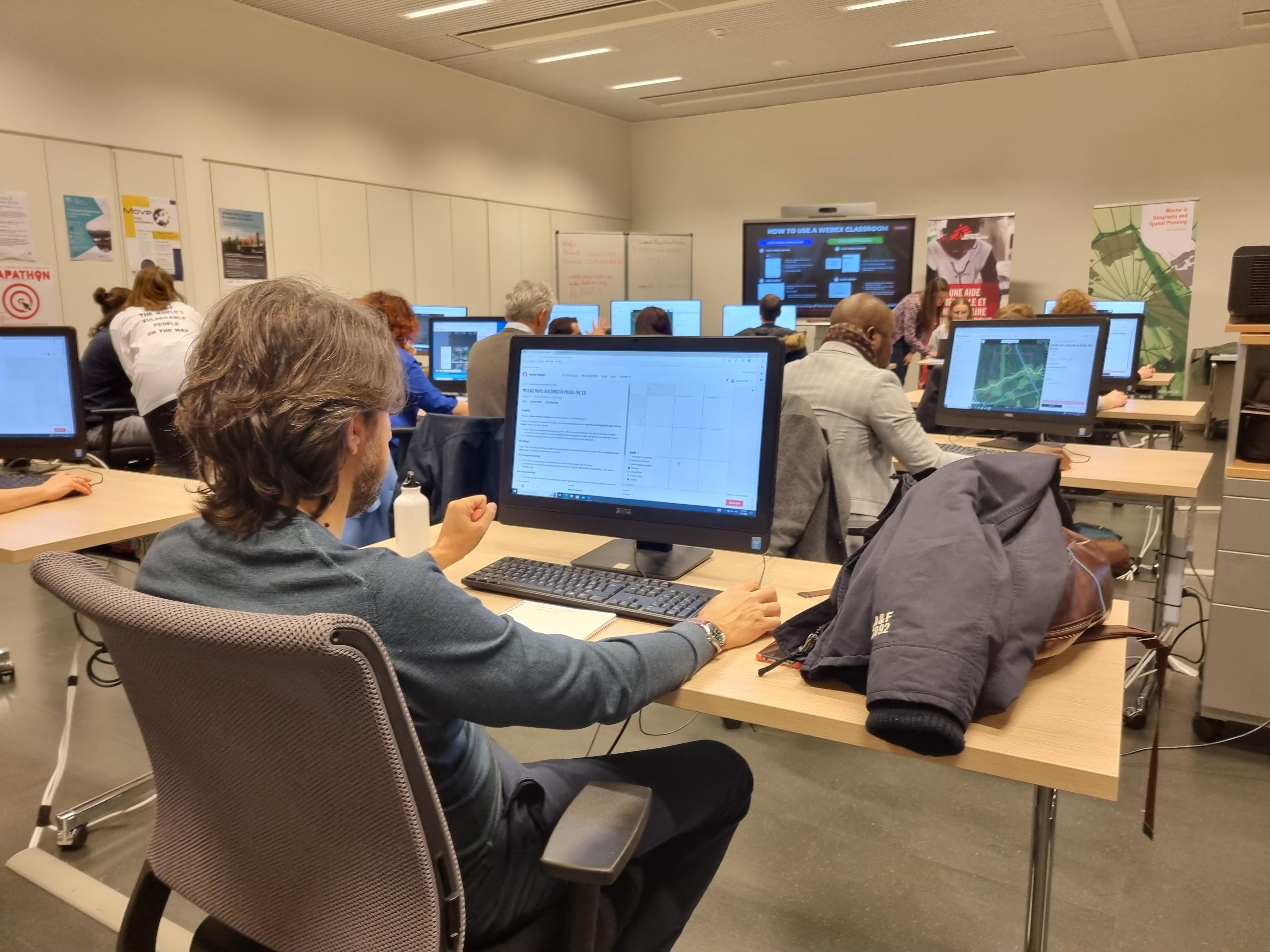 Mapathon MSF à l'université du Luxembourg le mercredi 22 mars 2023, campus de Belval. 