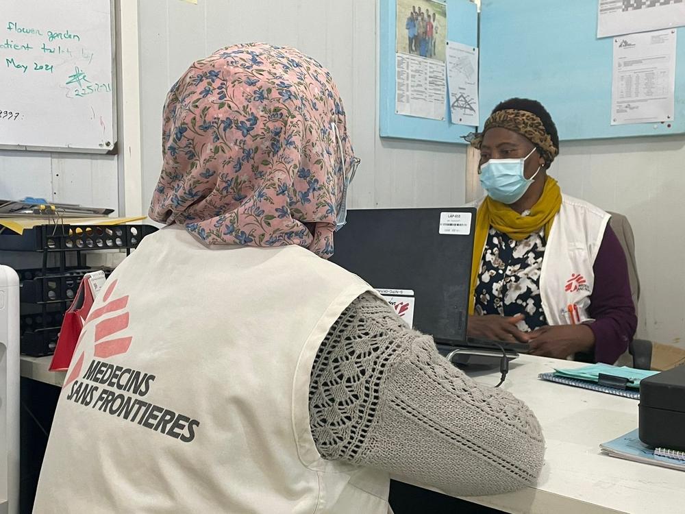 Medical Activity Manager Rebecca Smith with an MSF colleague at Paharer Uddi Hospital, Cox’s Bazar, Bangladesh. 