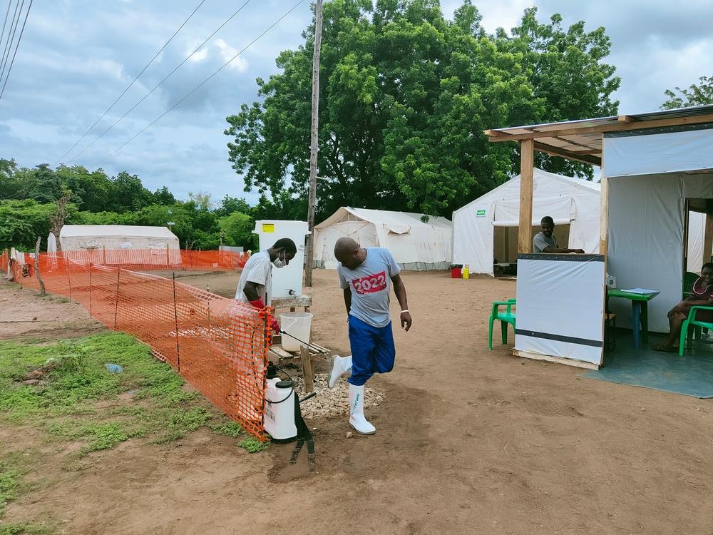 MSF built a cholera treatment centre in Ndamera to treat patients. 