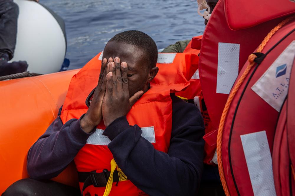 Roughly 200 people from two boats in distress were rescued on the morning of May 9. Everyone is now safe on board the Geo Barents while we continue the search for more boats in distress.