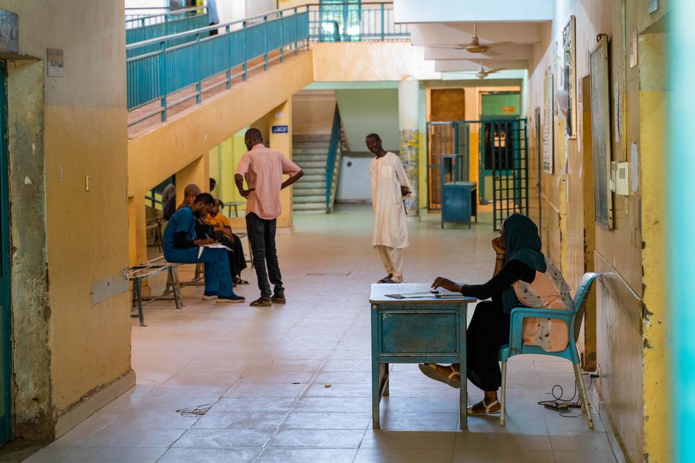 L'hôpital Bashair traite les patients de la majeure partie de Khartoum et pas seulement de la région voisine, car c'est le seul hôpital opérationnel accessible dans le sud de la ville. Mai 2023. 