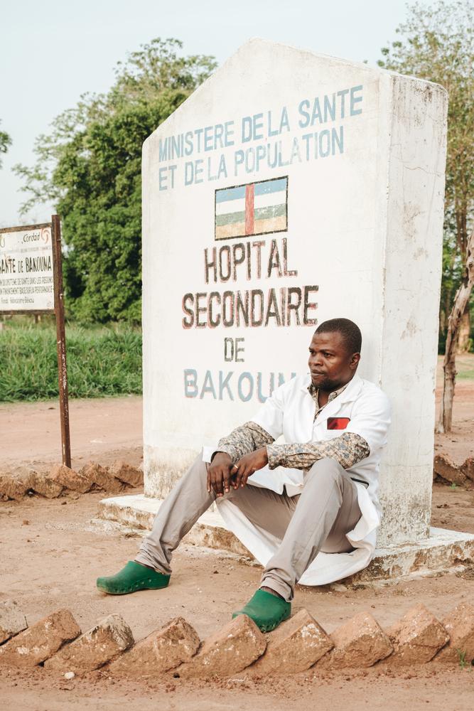 Dr Louis-Marie Sabio, directeur de l&#039;hôpital secondaire de Bakouma, préfecture de Mbomou, RCA, mars 2023 . 