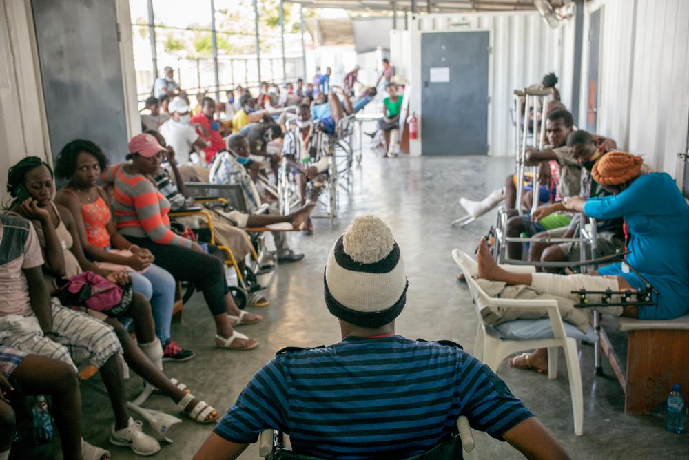 Service ambulatoire de l&#039;hôpital de traumatologie de MSF à Tabarre. 