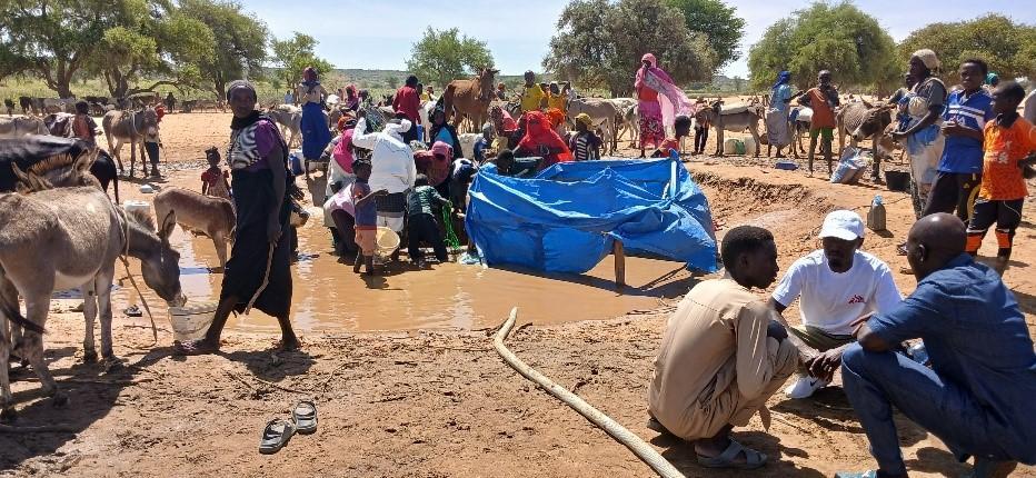 Puits de Korobo quand l'équipe MSF de Roland est arrivée. Novembre, 2024. Wadi Fira, Tchad. © Roland Couprie/ MSF