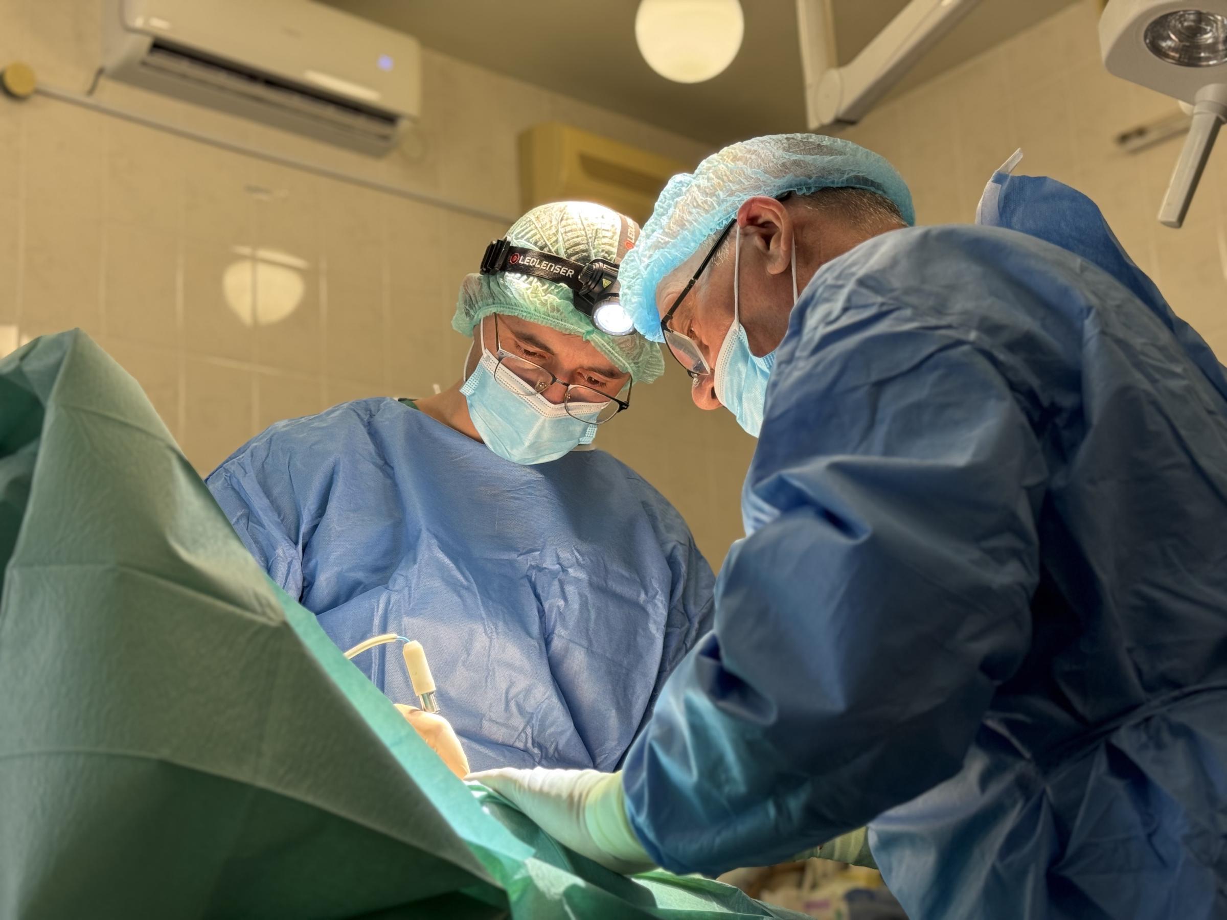 Khassan El-Kafarna, responsable des activités médicales chez MSF, travaille à l'hôpital de la région de Dnipropetrovsk. 