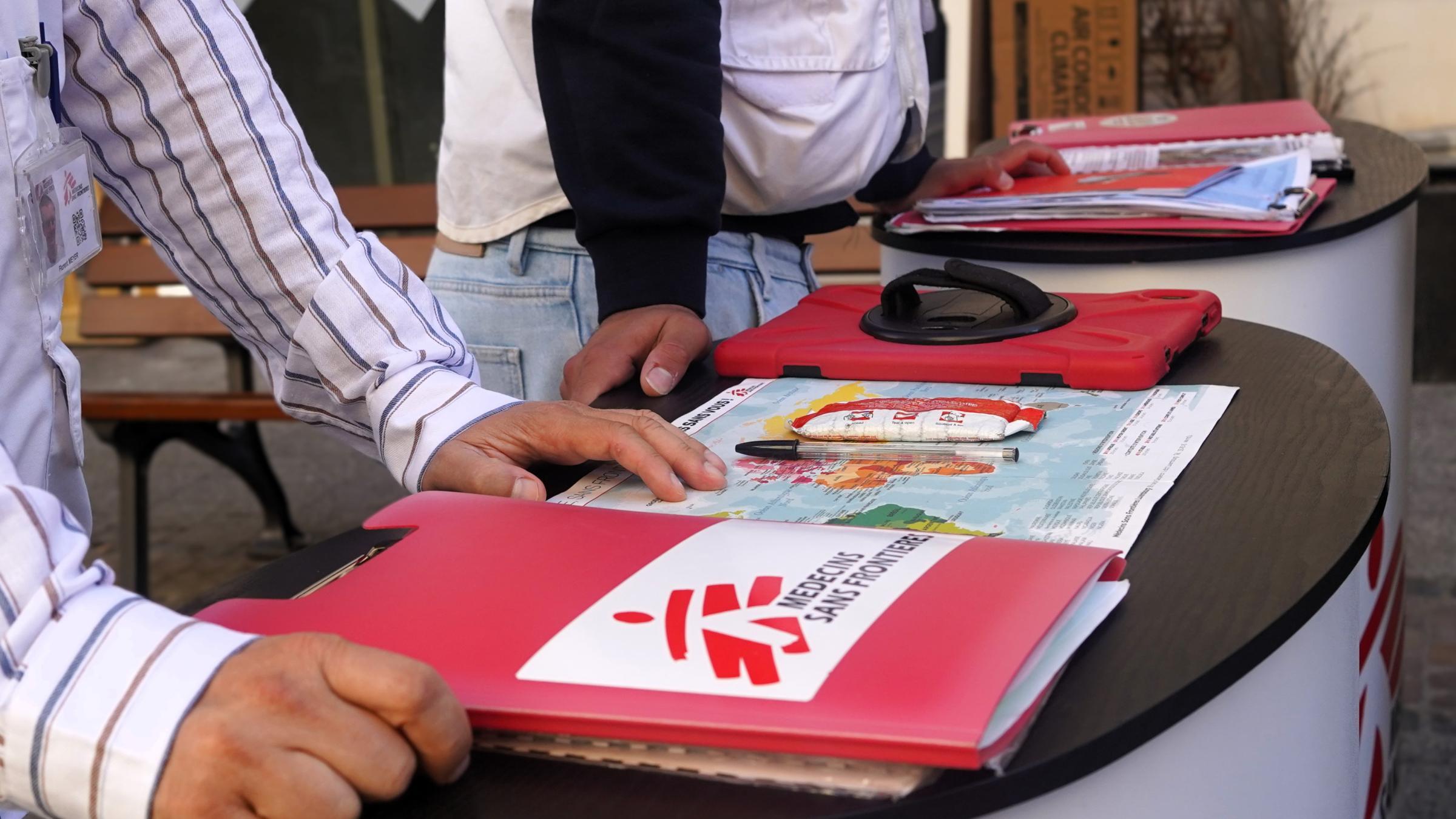 Détail du stand de l'équipe des recruteurs de MSF Luxembourg. Luxembourg, septembre, 2026 © Cristina Fernandez/ MSF 