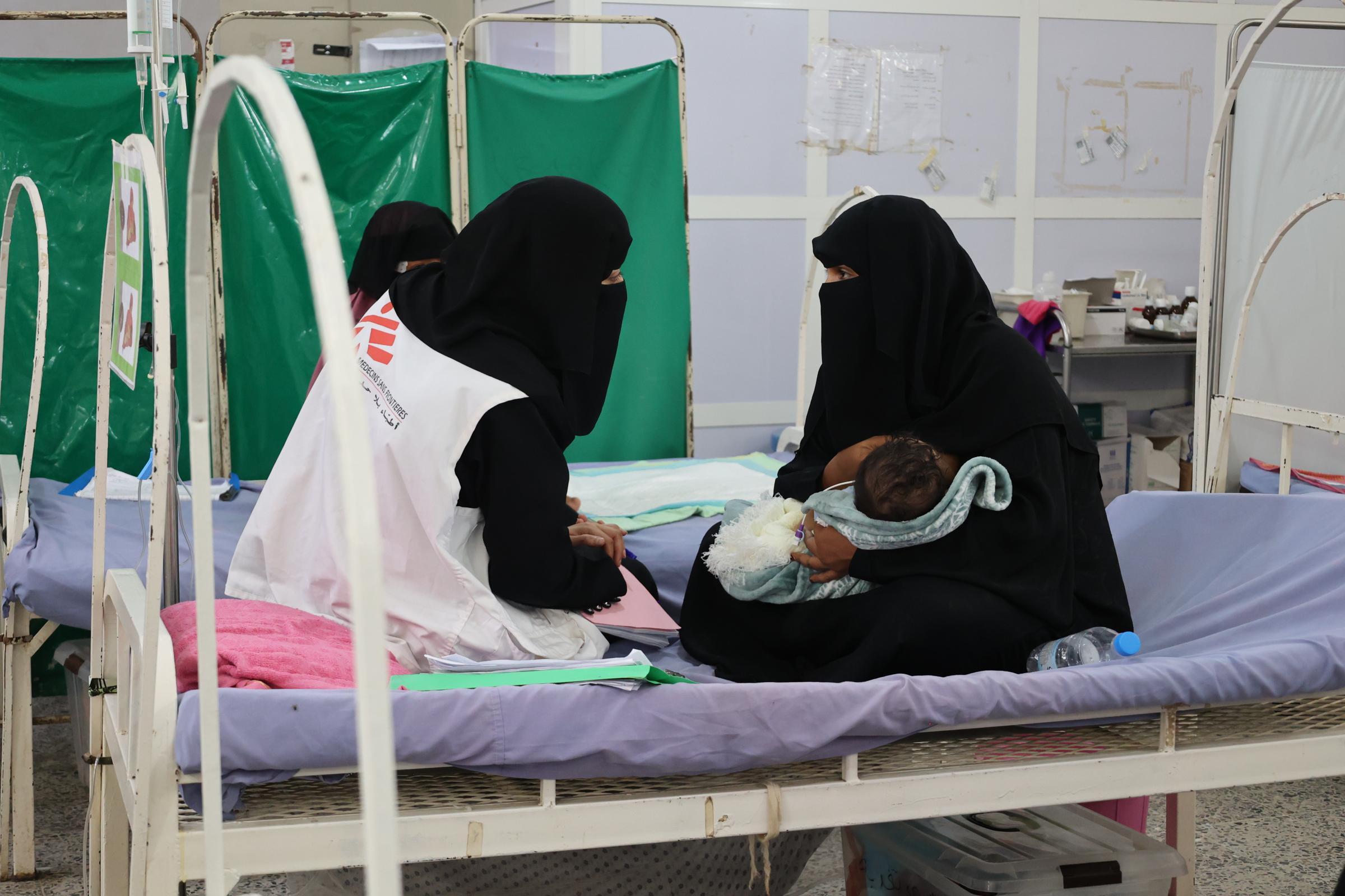 Yémen : « Il n’y a pas que les blessés : des femmes enceintes et des enfants ont besoin de soins urgents » 