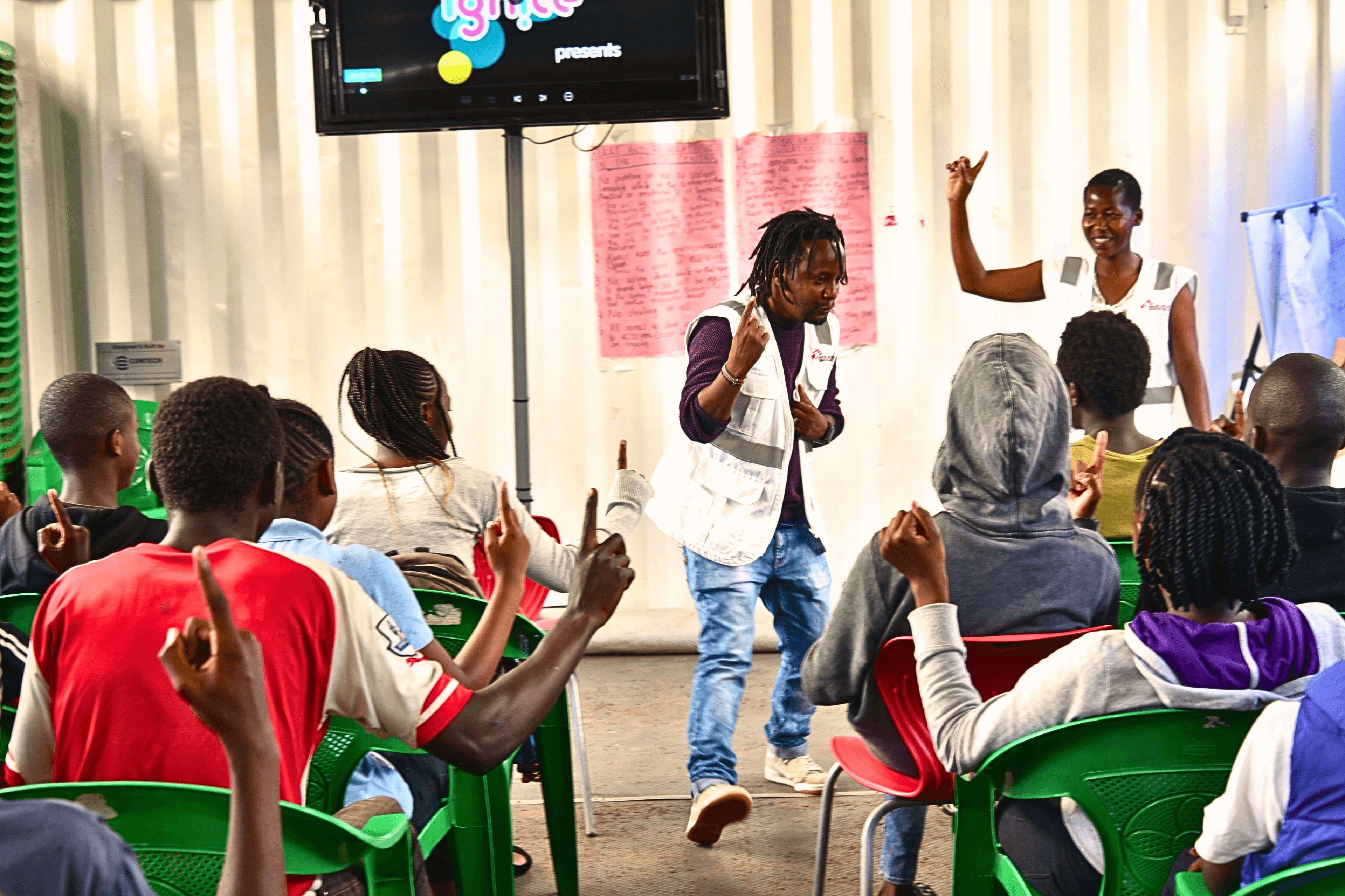 Au-delà des soins médicaux : le Centre Youth Friendly de Dandora, un espace sûr pour les jeunes des quartiers défavorisés de Nairobi