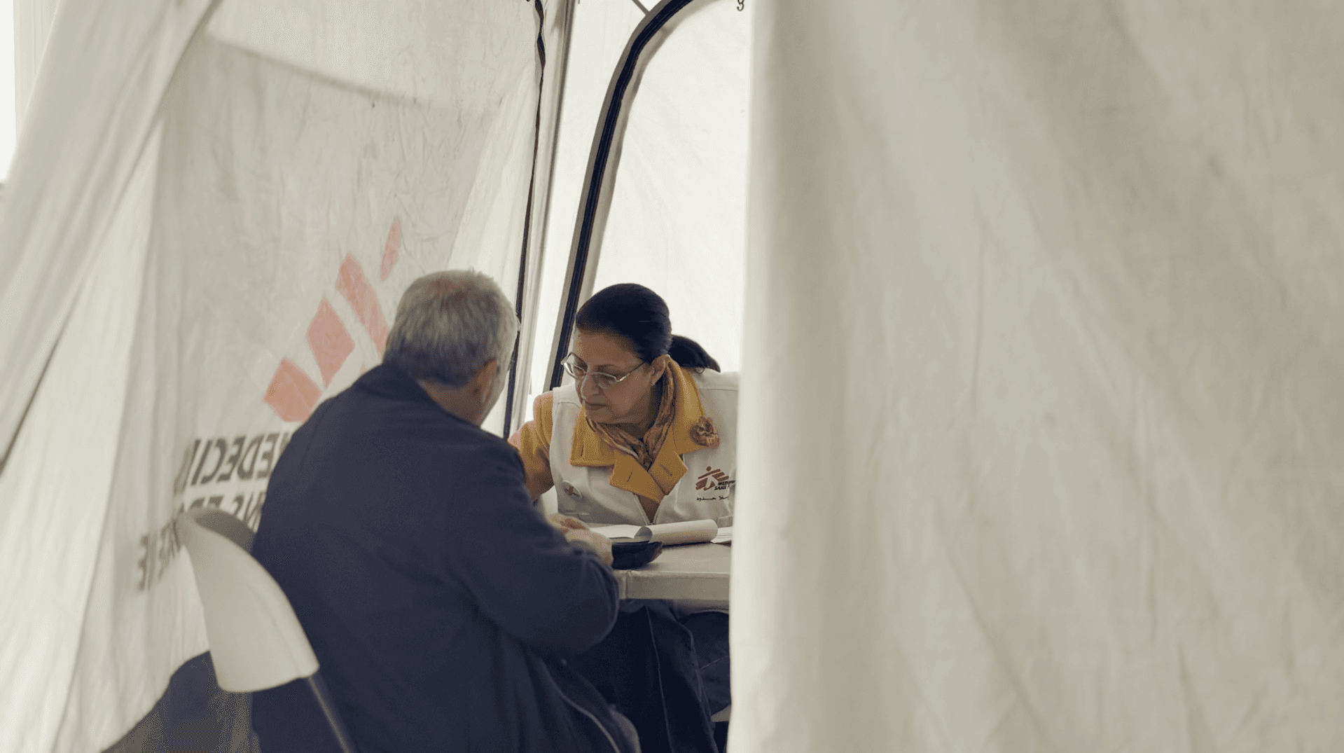 Les unités médicales mobiles de MSF se déplacent pour rejoindre les communautés dans le besoin dans la ville du sud de Saïda, au Mont-Liban, à Beyrouth, dans la vallée de la Bekaa et dans le nord du pays. Liban, mars 2026 © Salam Kabboul/MSF