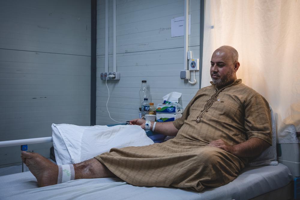 Faris Jassim, patient MSF à l&#039;hôpital Al-Wahda géré par MSF à Mossoul Est, un établissement offrant des soins chirurgicaux et postopératoires complets. Il a été blessé pendant la bataille pour reprendre Mossoul au groupe État islamique.