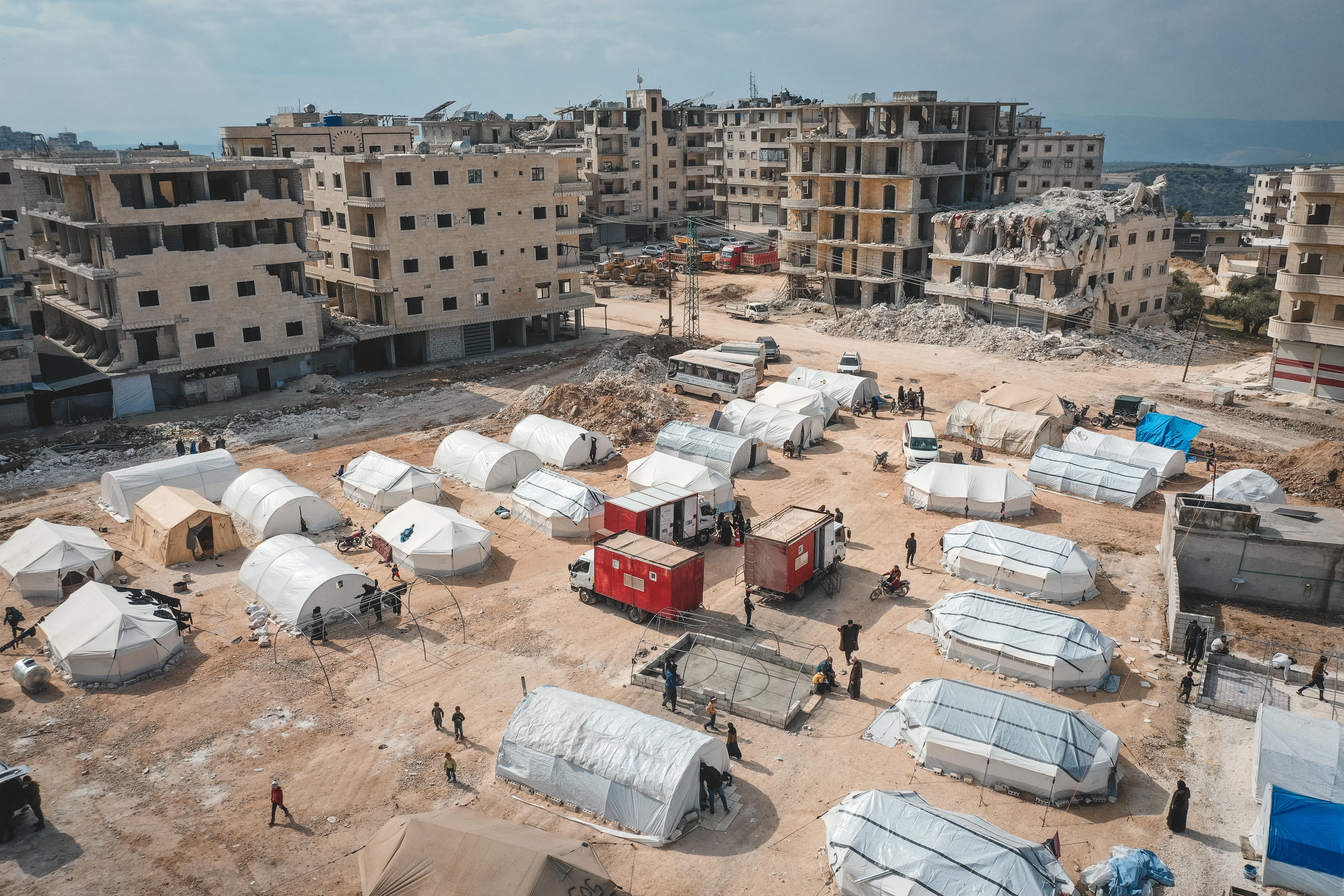 View of an earthquake shelter in northwestern Syria. MSF teams have been distributing in these centres. 