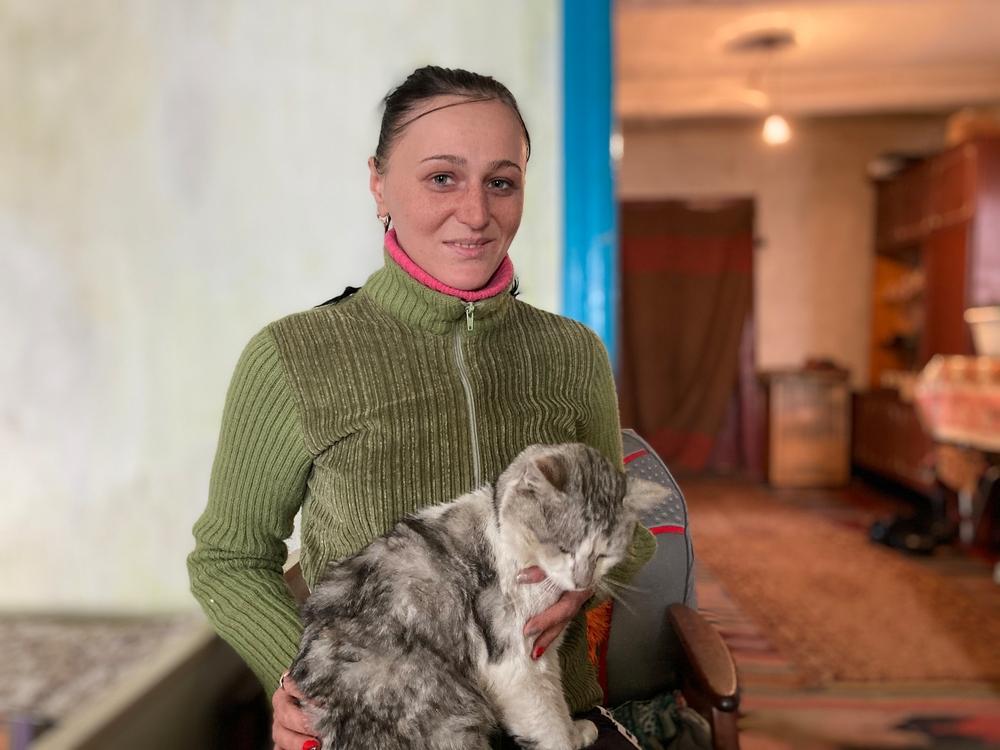 Alina est une ancienne patiente du dispensaire de Zhytomyr, en Ukraine. Elle a été traitée avec succès pour une tuberculose multirésistante en 2020. 