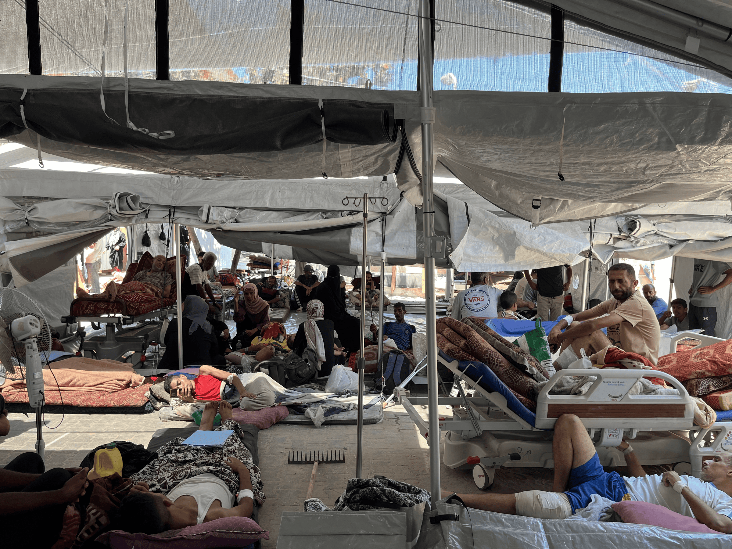 « La médecine se fait étrangler » : un médecin de MSF évoque l’effondrement du système de santé à Gaza