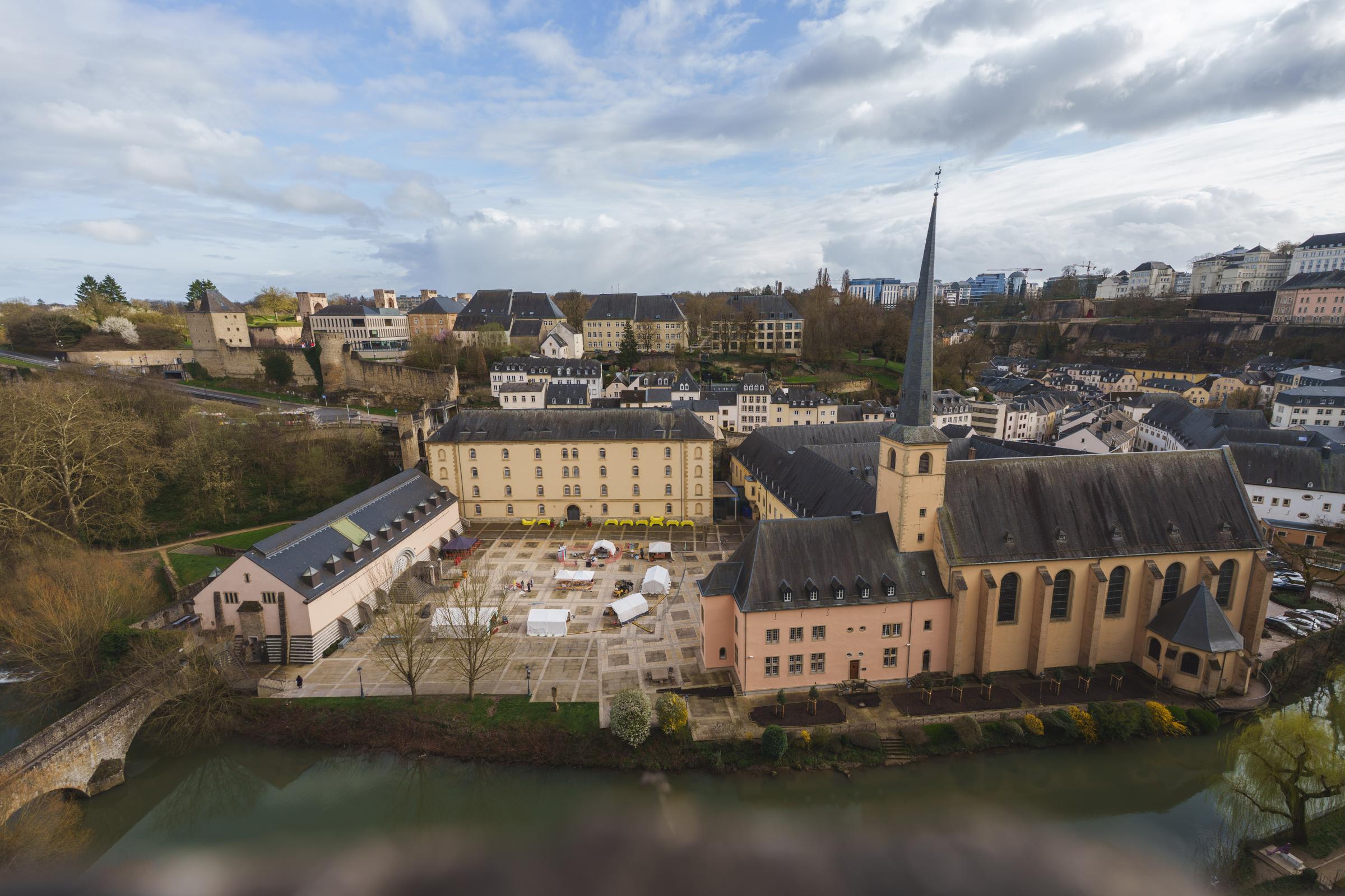 MSF Luxembourg célèbre 40 ans d’engagement humanitaire avec une exposition immersive au cœur des crises mondiales