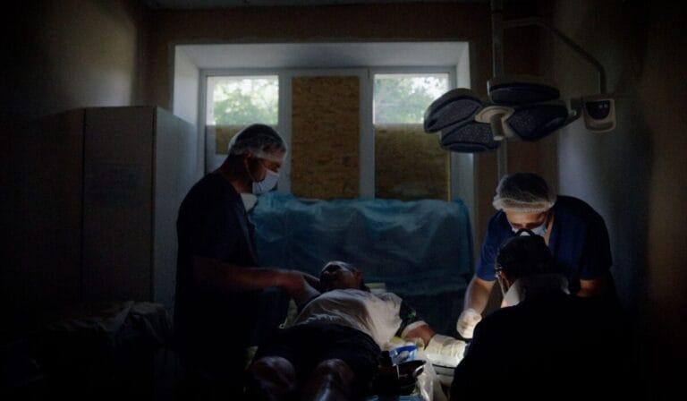Documentaire help frome the front line © Julien Dewarichet