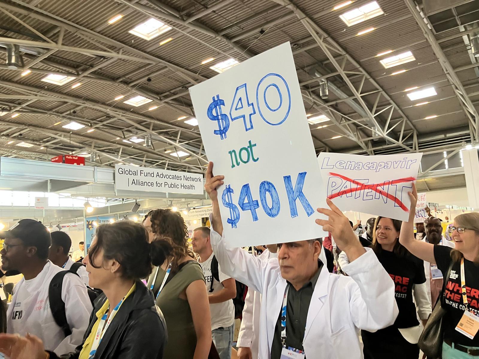 Le laboratoire Gilead doit débloquer l’accès à un médicament qui pourrait révolutionner la lutte contre le VIH