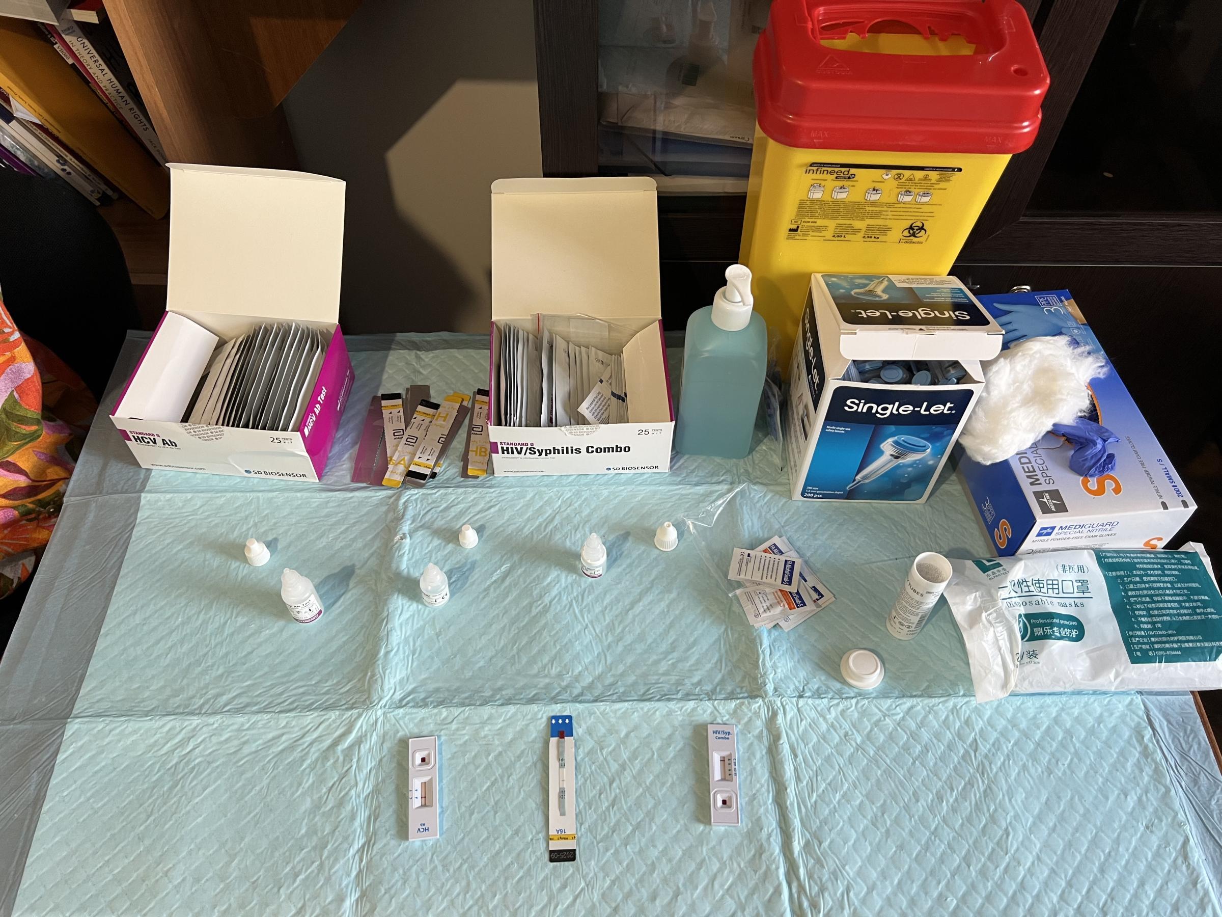 Tests de dépistage de l'hépatite C et du VIH à la clinique Arshakunyats, à Erevan, Arménie